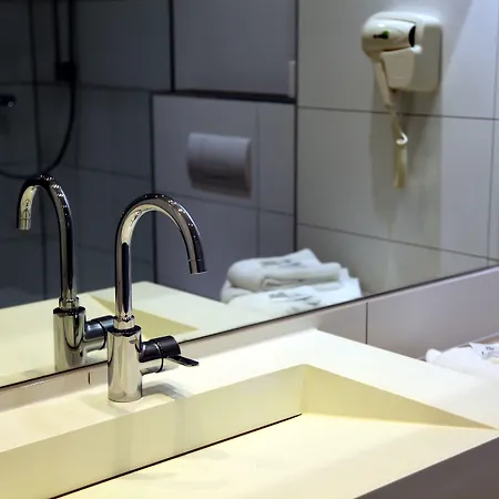 Alea Hotel 3*